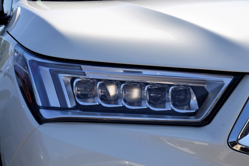 concession-moto-LE CANNET-min_acura-headlamp-2834131